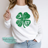 Distressed Clover- green